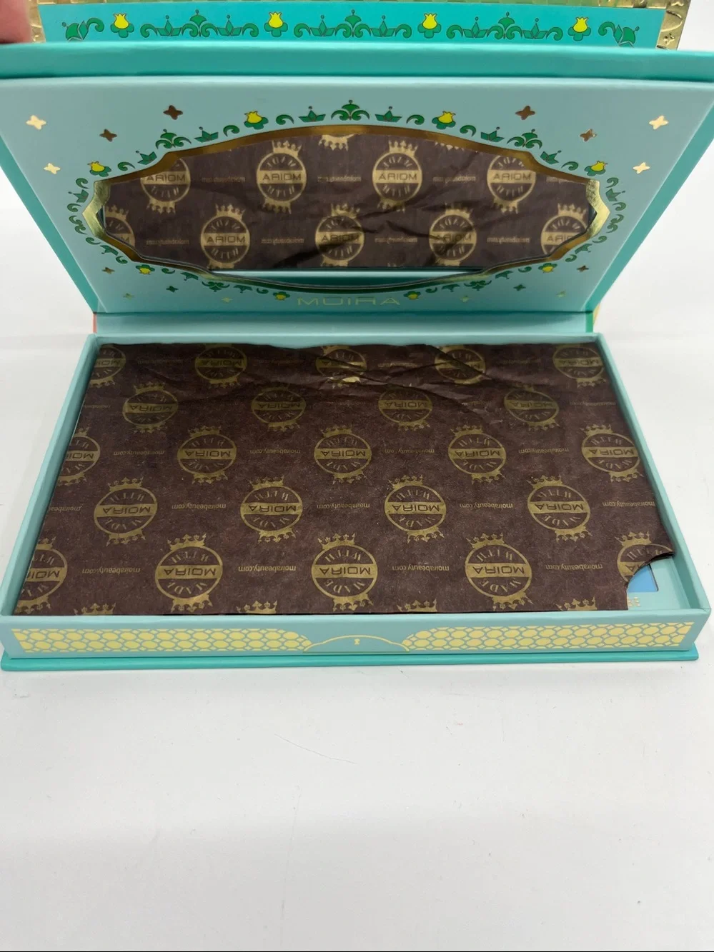 Moira - Sweet Delights - 15 Eyeshadow Palette - Multicolor Shades